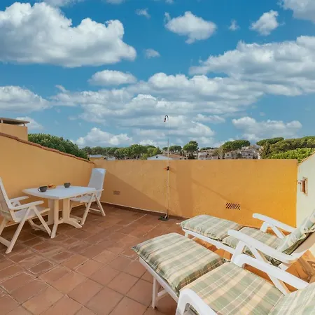 Апартаменты Apartamento Marie Ля Эскала